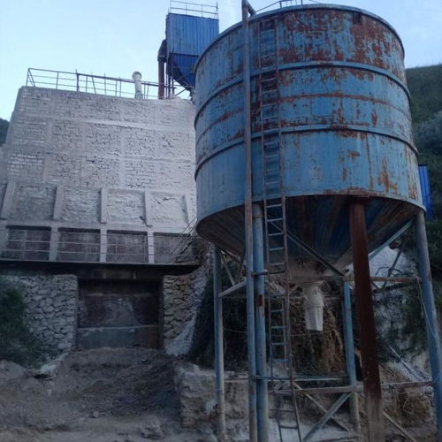 洛南縣石門鎮華瑞建材加氣塊廠磨白灰污染環境